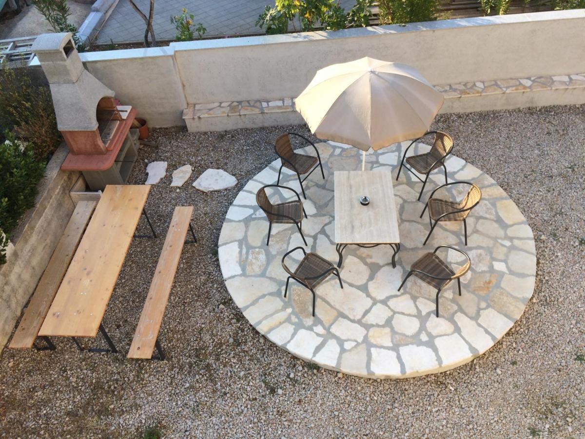 Apartments Mia Mara بروداريكا المظهر الخارجي الصورة