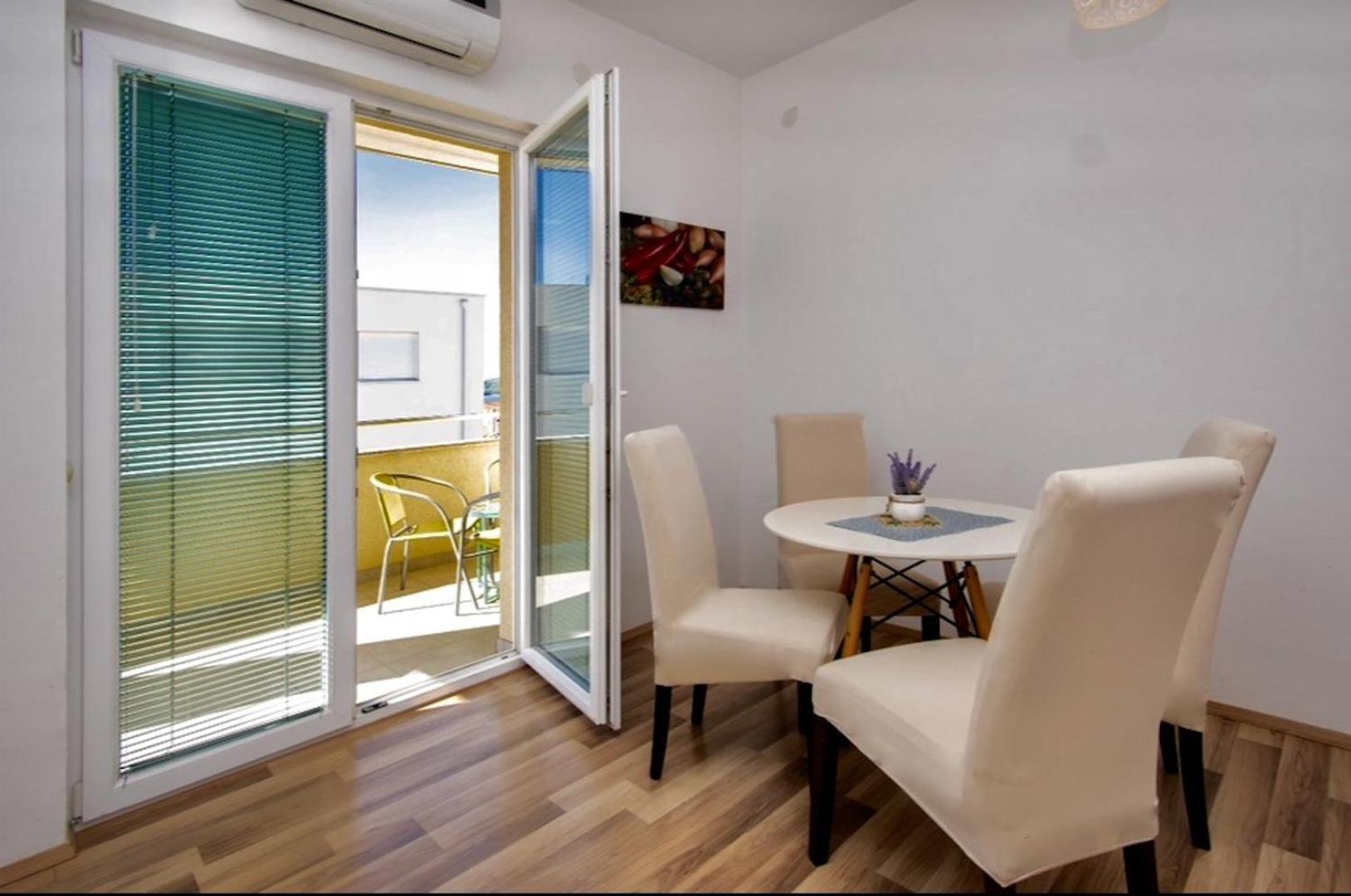 Apartments Mia Mara بروداريكا المظهر الخارجي الصورة