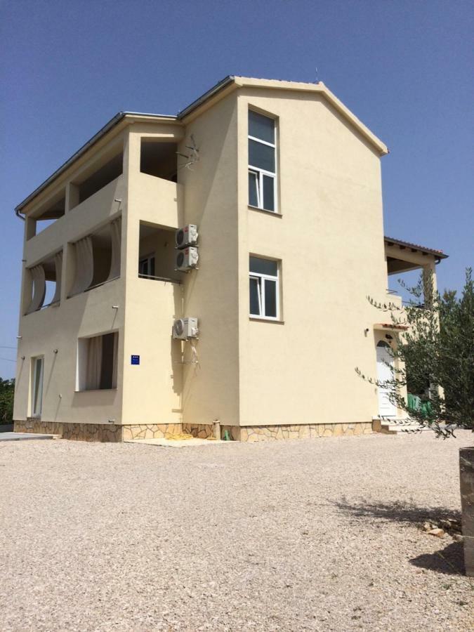 Apartments Mia Mara بروداريكا المظهر الخارجي الصورة