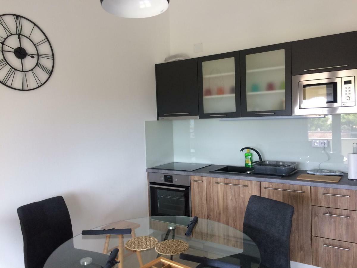 Apartments Mia Mara بروداريكا المظهر الخارجي الصورة